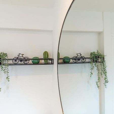 4 Bed City House With Private Garden And Parking 윈체스터 외부 사진